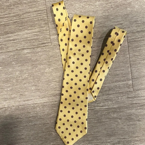 VTG 100% Silk Kenneth Roberts Yellow Medallion Men's Tie - Picture 5 of 9